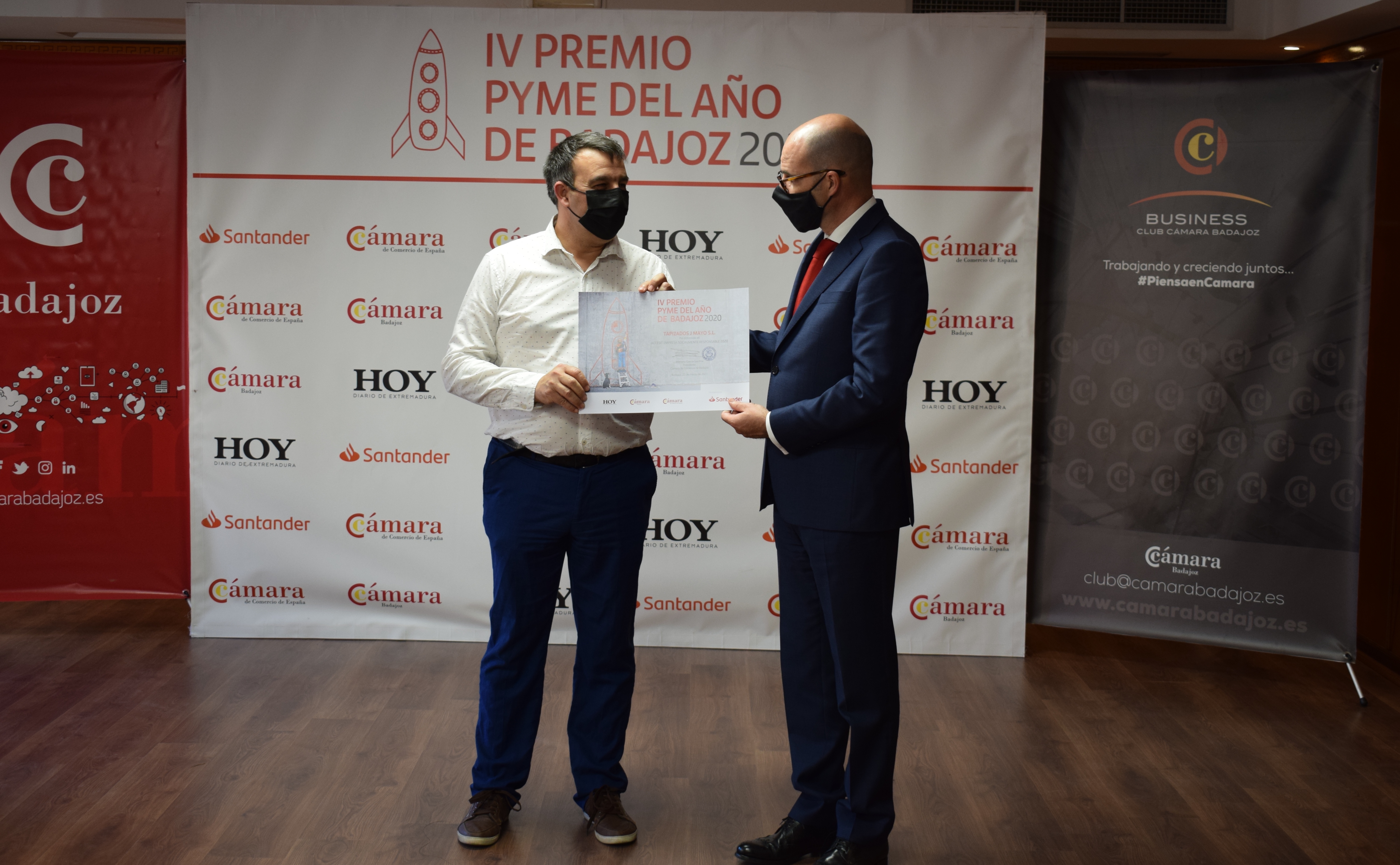 IAAS365 SL recoge el premio Pyme del año 2020 de Badajoz