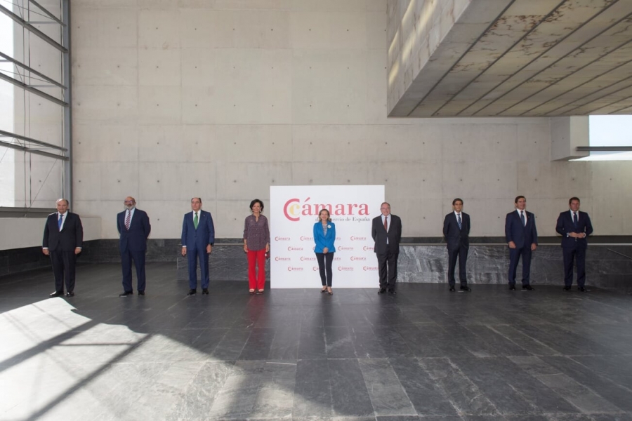 La vicepresidenta del Gobierno, Nadia Calviño, apela a la unidad de acción para salir de la crisis 