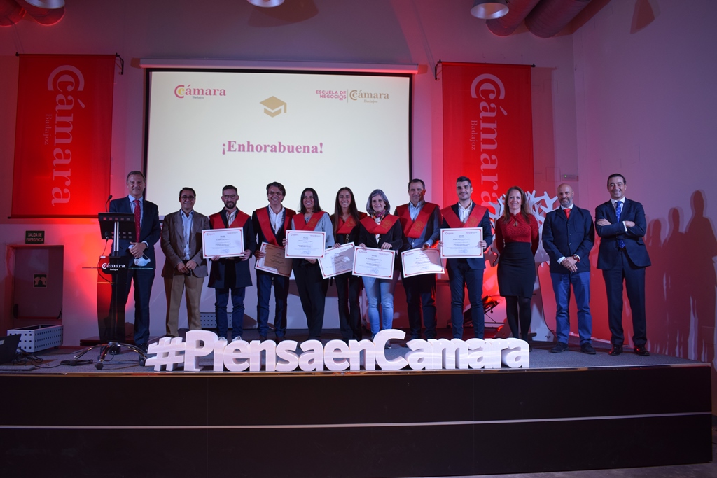 Clausura de la XXVII Promoción Máster Tributación, Contabilidad y Gestión Financiera y la primera promoción del Programa Superior en Dirección de Personas de la Cámara