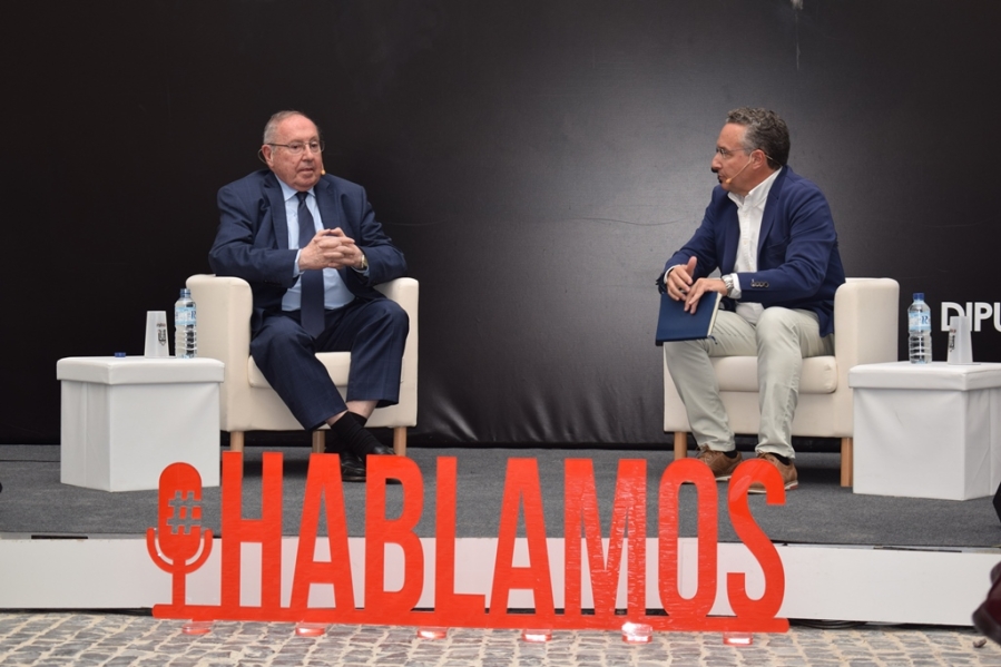 El presidente de la Cámara de España aborda el papel clave de la empresa para la transformación de la economía en un encuentro de Cámara Badajoz