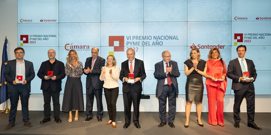 La empresa asturiana Instituto Oftalmológico Fernández-Vega, ganadora del VI Premio Nacional Pyme del Año