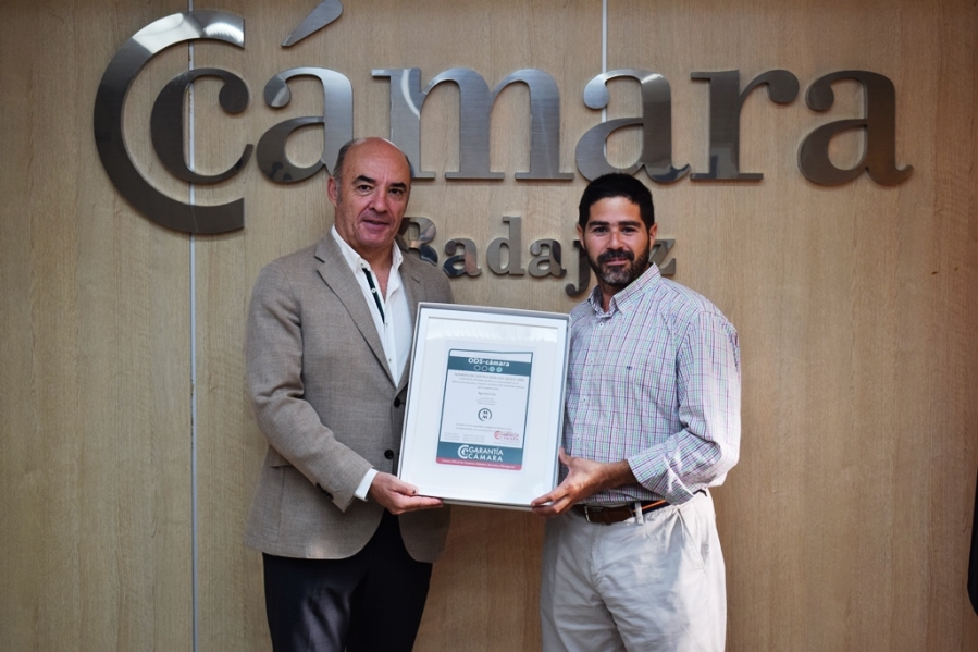 Garantía Cámara entrega el certificado ODS a Agroavia SL.