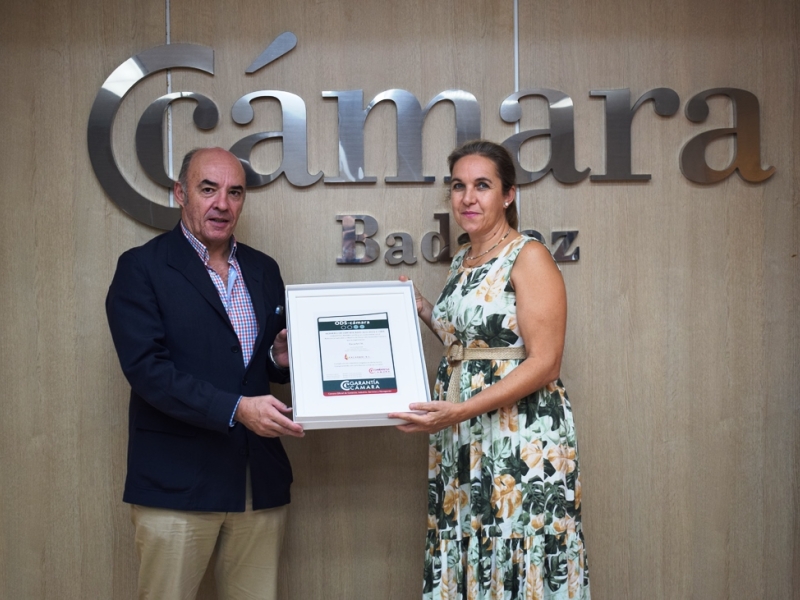 Garantía Cámara entrega el certificado ODS a Excarbri SL.