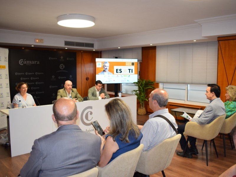 La Cámara de Comercio de Badajoz impulsa la Campaña “Empresa Solidaria 2025” junto a la Plataforma del Tercer Sector de Extremadura