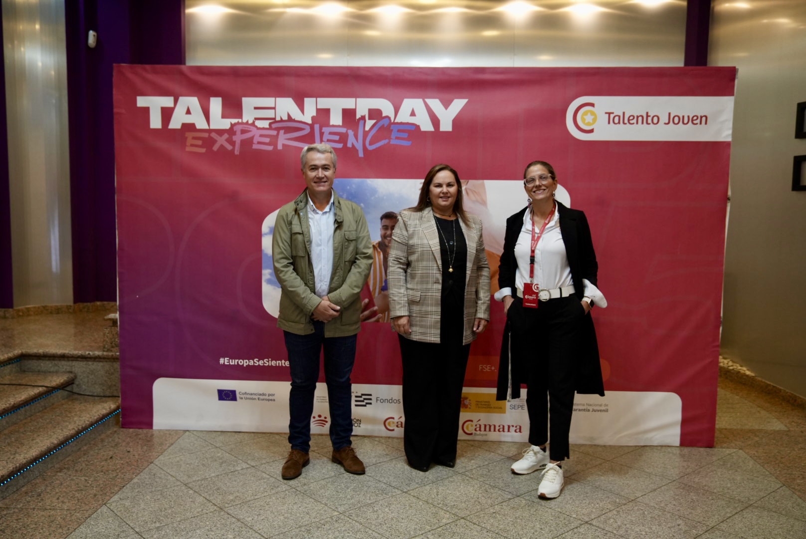 Más de 1.500 jóvenes recorren los pasillos de la feria de empleo “Talent Day Experience” de la Diputación de Badajoz y la Cámara de Comercio de Badajoz