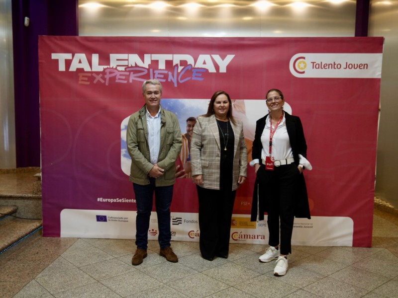 Más de 1.500 jóvenes recorren los pasillos de la feria de empleo “Talent Day Experience” de la Diputación de Badajoz y la Cámara de Comercio de Badajoz