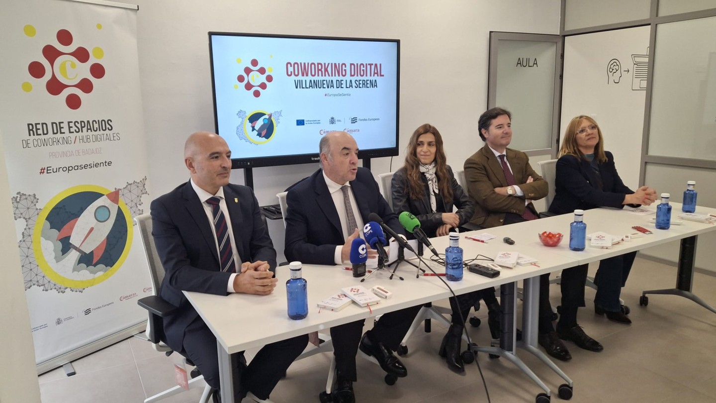 La Cámara de Comercio de Badajoz inaugura el Coworking Digital de Villanueva de la Serena