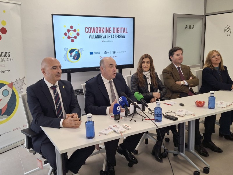 La Cámara de Comercio de Badajoz inaugura el Coworking Digital de Villanueva de la Serena