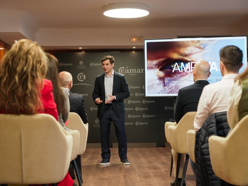 Arranca AMPLIA, el programa que acompaña a 12 empresas extremeñas a aplicar IA a retos prioritarios de negocio