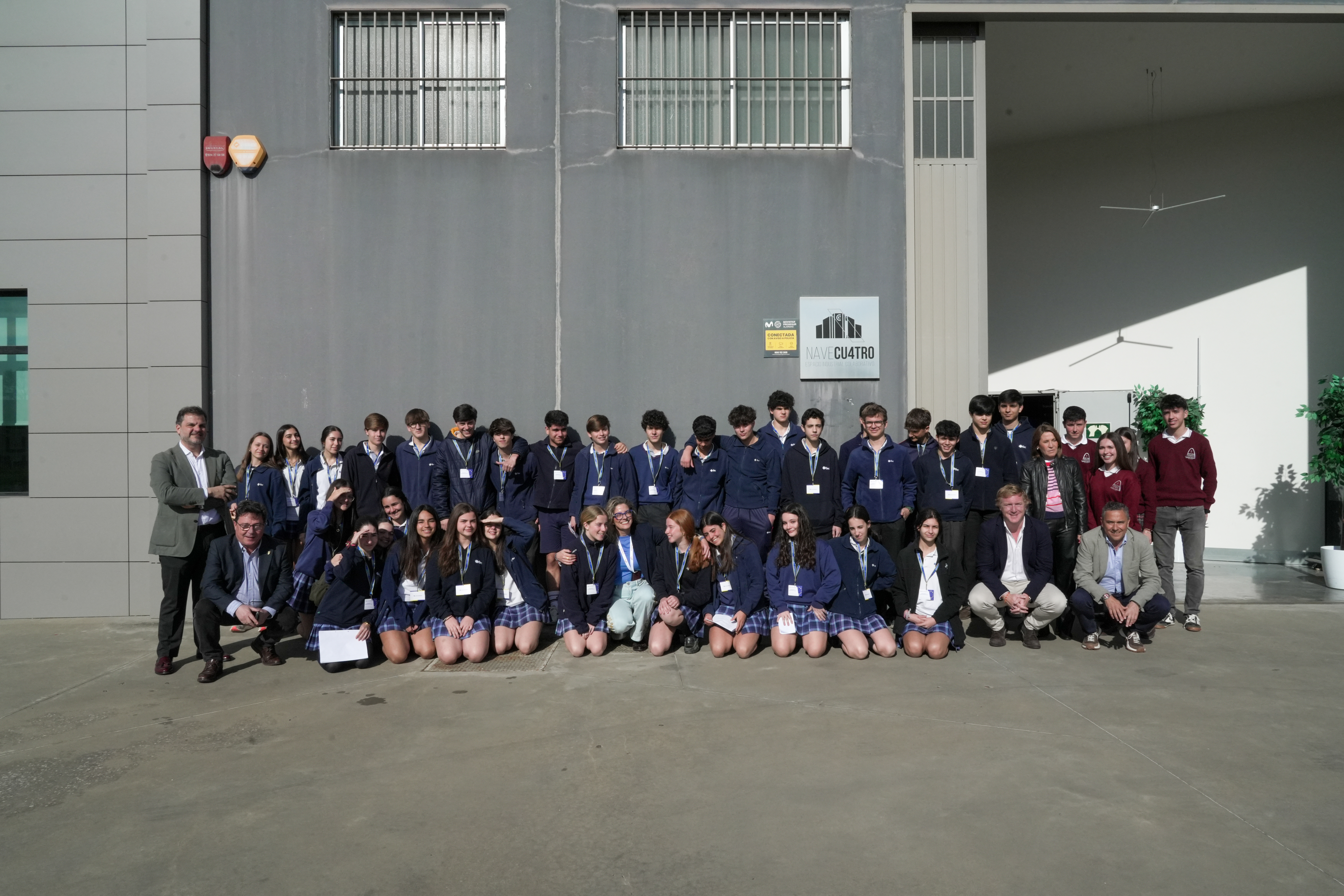 Celebrada con éxito una jornada de alumnos del FEC Sagrada Familia sobre España en la Unión Europea en el vivero de empresas de la Cámara
