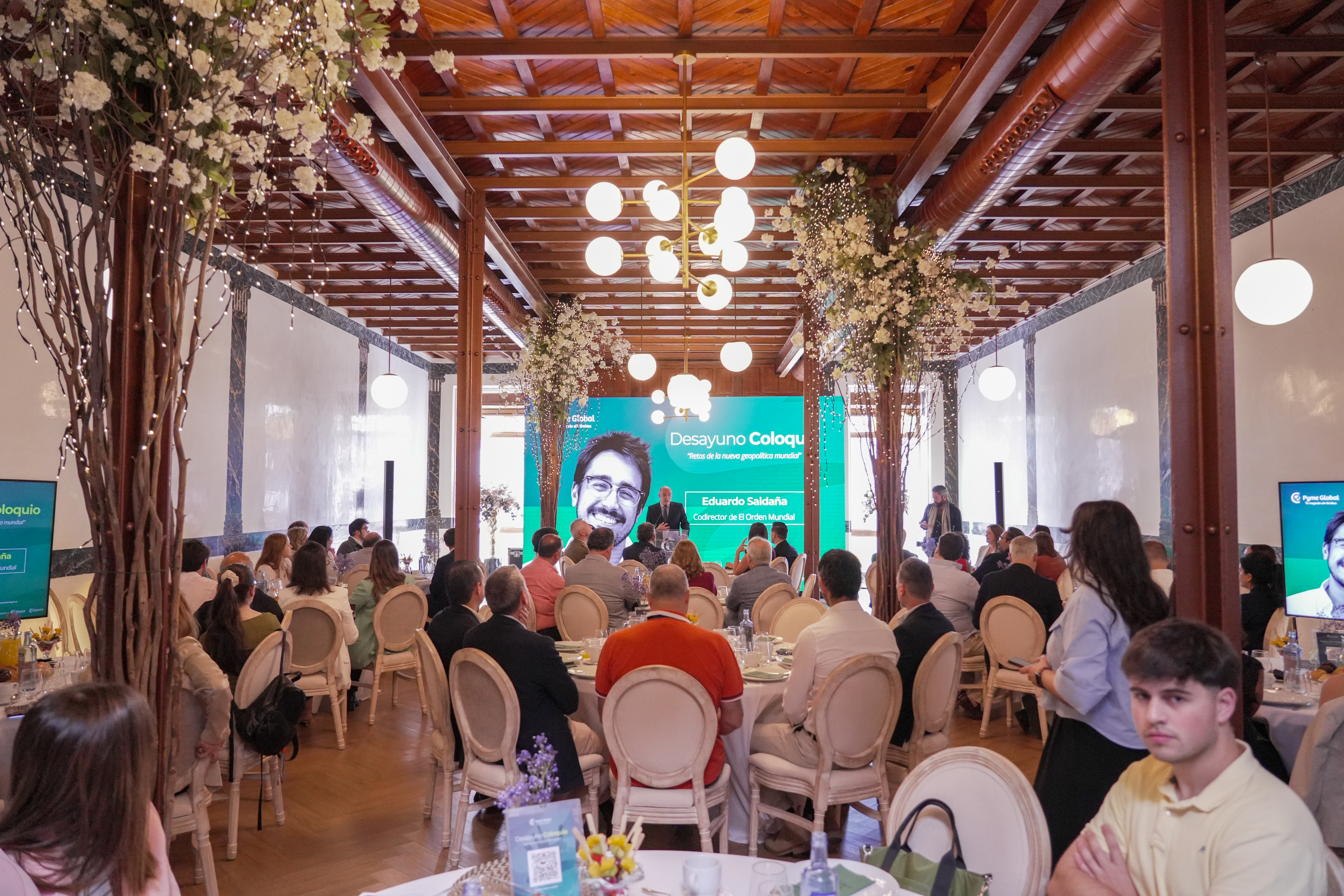 La Cámara de Badajoz analiza el impacto de la geopolítica en la empresa junto a Eduardo Saldaña en una nueva jornada de Mayo Financiero