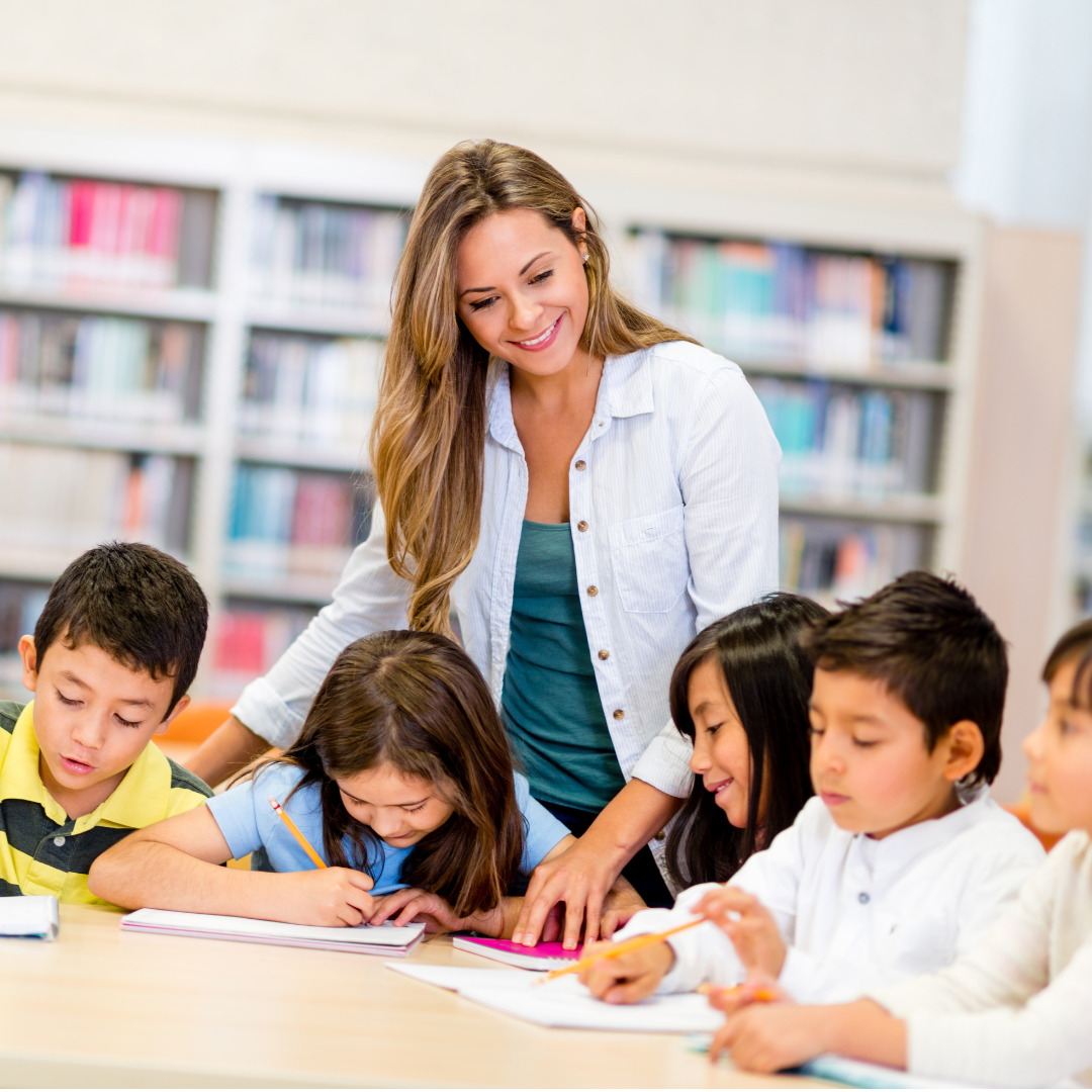 Monitor de Actividades Educativas: Campamentos, Comedor y Aula Matinal