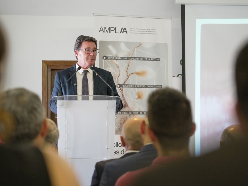 Doce empresas extremeñas completan con éxito el Programa AMPLIA