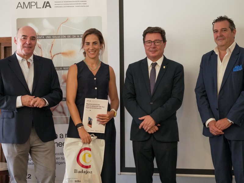 Doce empresas extremeñas completan con éxito el Programa AMPLIA