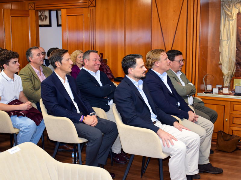 CIEM y Cámara de Badajoz reúnen al empresariado en un encuentro con Alberto Nadal
